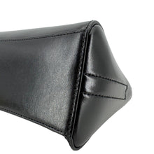 Load image into Gallery viewer, GIVENCHY Antigona Beauty Small Leather Wristlet Black
