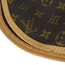Load image into Gallery viewer, LOUIS VUITTON Monogram Canvas Garment Cover Brown corner side look
