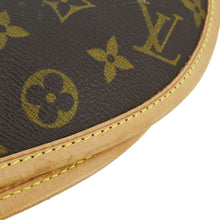 Load image into Gallery viewer, LOUIS VUITTON Monogram Canvas Garment Cover Brown right corner side look
