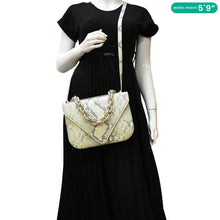 Load image into Gallery viewer, Preloved BOTTEGA VENETA Mount Envelope Leather Crossbody Bag - Model
