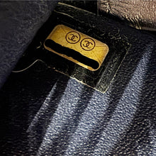 Load image into Gallery viewer, CHANEL Filigree CC Small Tweed Vanity Case Multicolor
