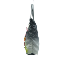 Load image into Gallery viewer, Parada Floral Tote Bag Grey
