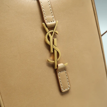 Load image into Gallery viewer, Yves Saint Laurent Leather Shoulder Bag Beige
