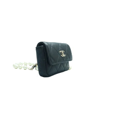 Load image into Gallery viewer, CHANEL Leather Shoulder Bag Black
