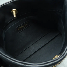 Load image into Gallery viewer, Chanel Crush On Chains Leather Shoulder Bag Black
