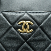 Load image into Gallery viewer, Chanel Leather Shoulder Bag Black
