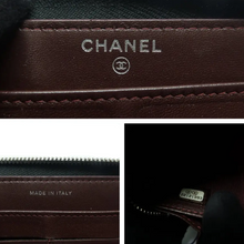 Load image into Gallery viewer, CHANEL Leather Wallet Black
