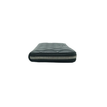 Load image into Gallery viewer, CHANEL Leather Wallet Black
