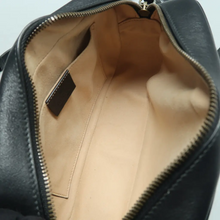Load image into Gallery viewer, GUCCI GG Marmont Leather Shoulder Bag Black
