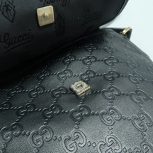 Load image into Gallery viewer, GUCCI Leather Shoulder Bag Black
