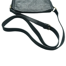 Load image into Gallery viewer, GUCCI Leather Shoulder Bag Black
