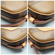 Load image into Gallery viewer, Louis Vuitton Boite Chapeau Souple Reverse Monogram Giant Shoulder Bag Brown
