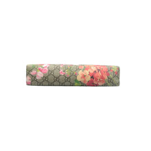 Load image into Gallery viewer, Gucci Blooms Large Cosmetic Case GG Supreme Monogram Clutch Pink
