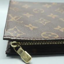 Load image into Gallery viewer, Louis Vuitton Poche toilette Monogram Canvas Clutch Bag Brown
