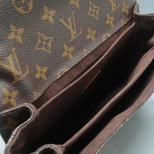 Load image into Gallery viewer, Louis Vuitton Metis Monogram Canvas Satchel Bag
