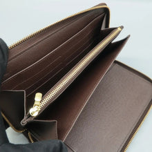 Load image into Gallery viewer, LOUIS VUITTON Zippy Damier Ebene Canvas Wallet Brown
