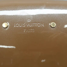 Load image into Gallery viewer, LOUIS VUITTON Venice Patent Leather Shoulder Bag Khaki

