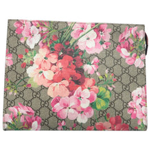 Load image into Gallery viewer, Gucci Blooms Large Cosmetic Case GG Supreme Monogram Clutch Pink
