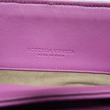 Load image into Gallery viewer, Bottega Veneta Leather Shoulder Bag Purple
