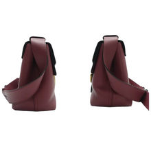 Load image into Gallery viewer, GUCCI GG Marmont Leather Shoulder Bag Purple
