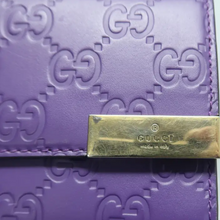 Load image into Gallery viewer, GUCCI Leather Shoulder Bag Purple
