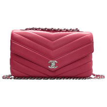 Load image into Gallery viewer, CHANEL Leather Shoulder Bag Red
