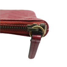 Load image into Gallery viewer, GUCCI GG Marmont Leather Clutch Bag Red
