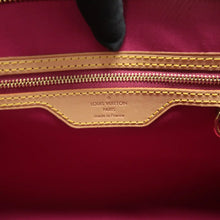 Load image into Gallery viewer, Louis Vuitton Brea MM Vernis Satchel Bag Rose Indien
