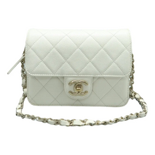 Load image into Gallery viewer, Chanel Leather Shoulder Bag White
