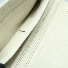 Load image into Gallery viewer, GUCCI Leather Clutch Bag White
