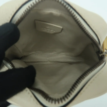 Load image into Gallery viewer, GUCCI Leather Shoulder Bag White
