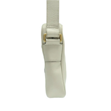 Load image into Gallery viewer, GUCCI Leather Shoulder Bag White

