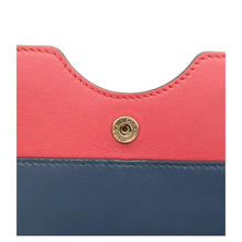 Load image into Gallery viewer, GUCCI Queen Margaret Leather Shoulder bag Multicolour
